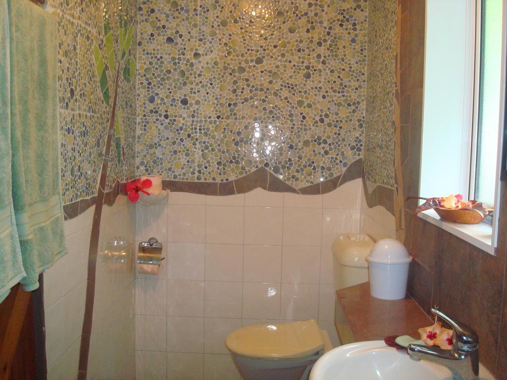 Gecko Lodge Fiji Savusavu Room photo